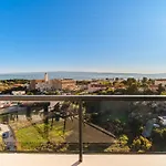 Golden View 7
